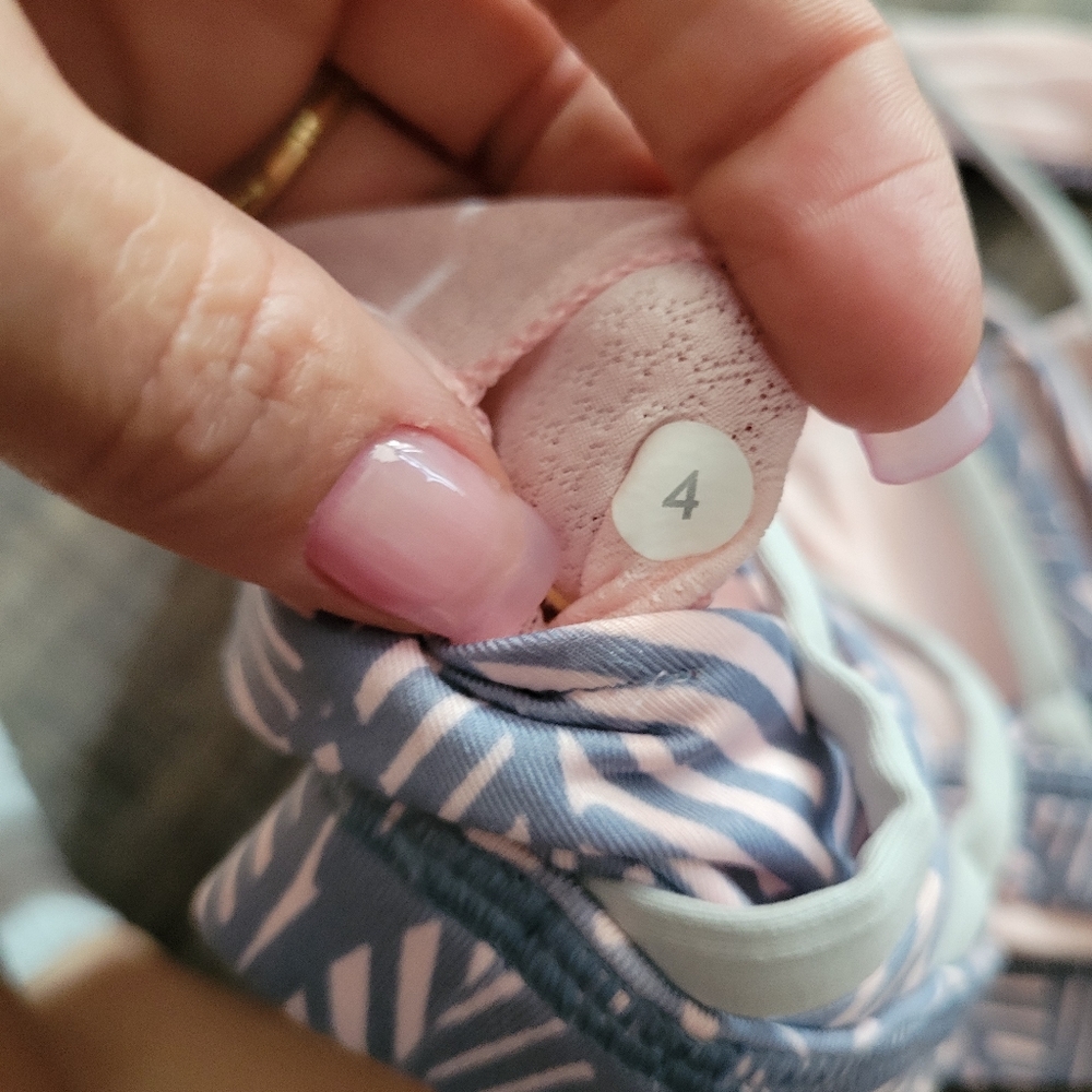 Lululemon Leaf Bra - image 3